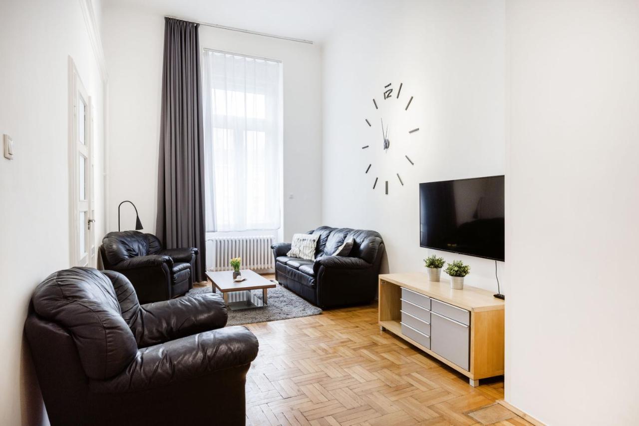 Elegant Apartment In Super Central Location 부다페스트 외부 사진