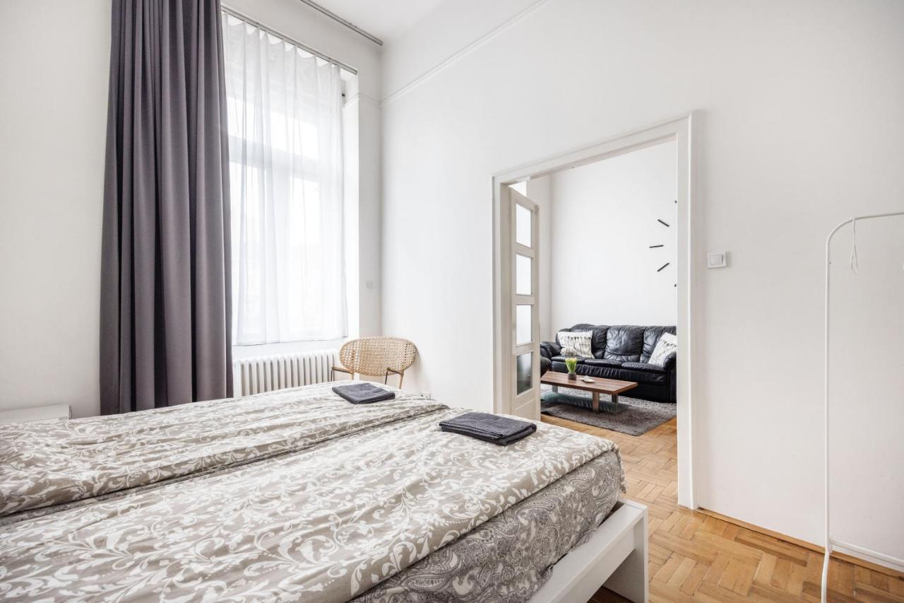 Elegant Apartment In Super Central Location 부다페스트 외부 사진